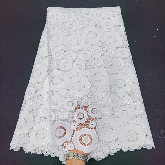 Bridal Lace lança nova coleção de acessórios de casamento elegantes e atemporais