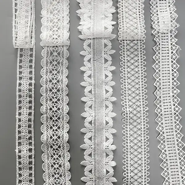 Acessórios de renda bordados com leite branco de leite branco da moda Acessórios para roupas