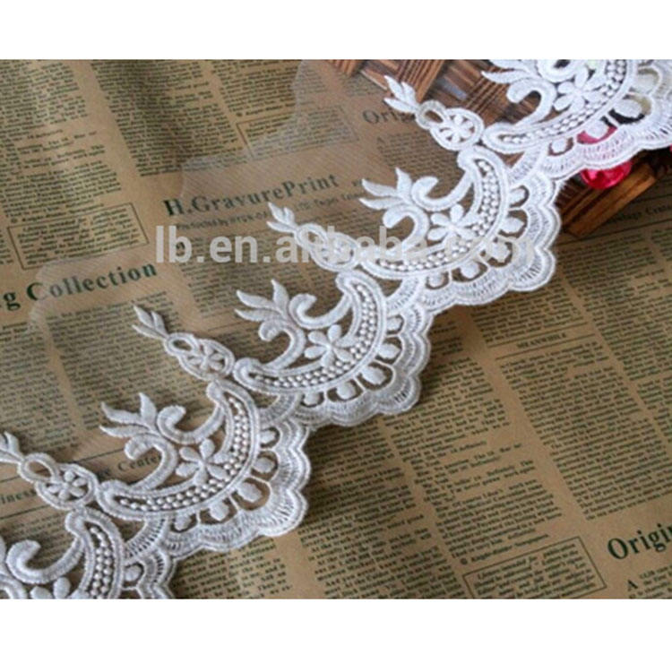 Linda renda de malha de algodão de crochê de design para vestido de noiva